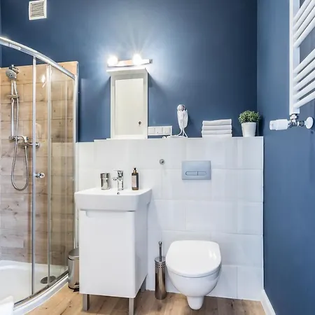Rent Like - Serenity Iv - Old Town Posen