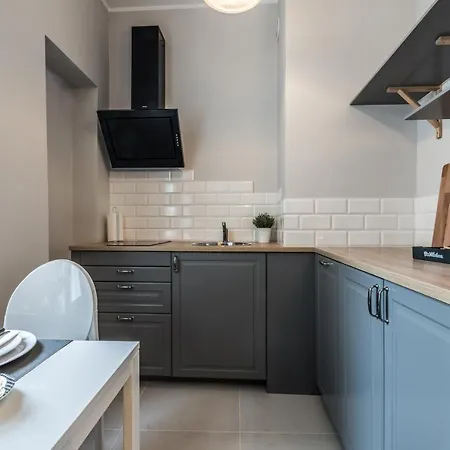 Rent Like - Serenity Iv - Old Town