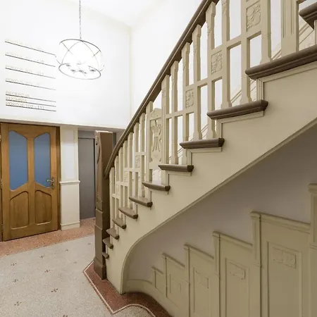 Rent Like - Serenity Iv - Old Town * Posen